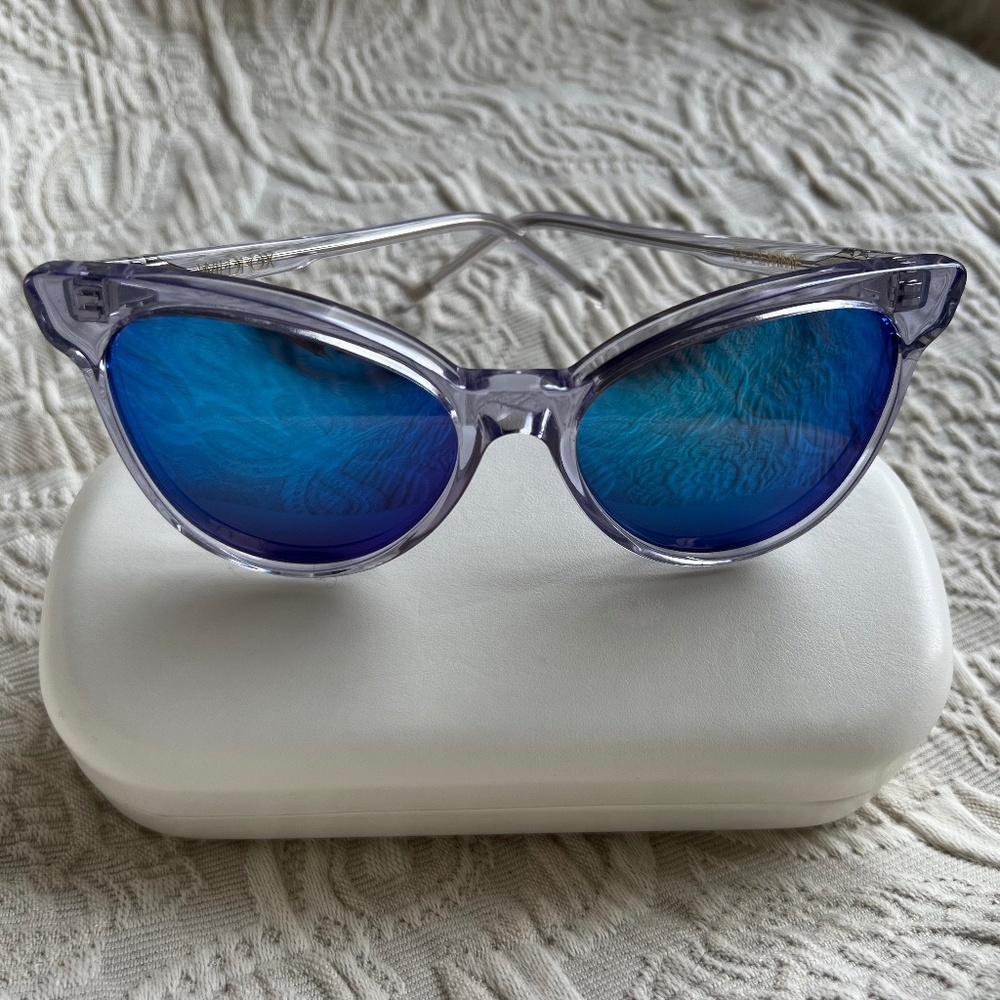 WILDFOX Le Femme Grand Dame Very Cool Mirrored Cat Eye Sunglasses.  New!